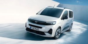 El nuevo Opel Combo Electric estrena imagen y más seguridad con hasta 330 km de autonomía